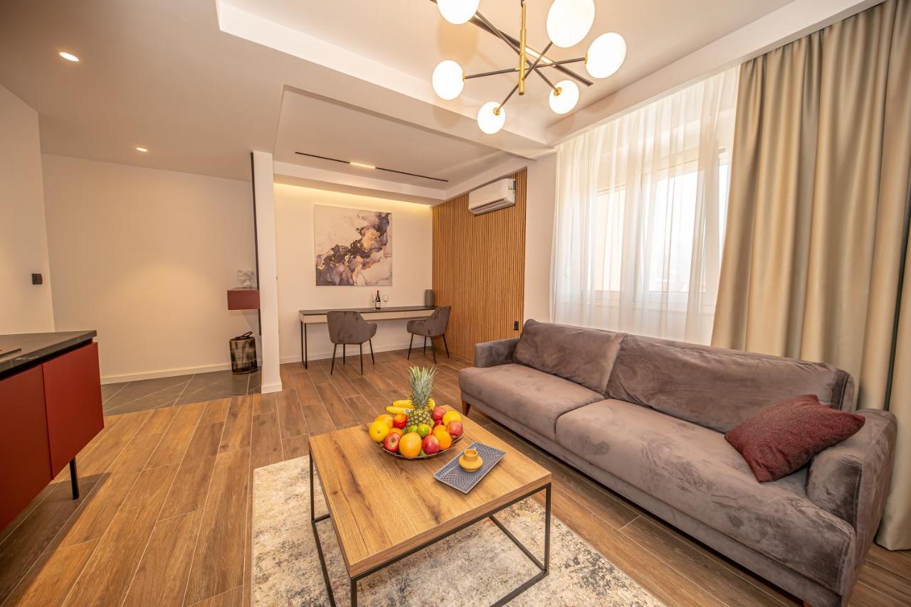 N&N Lux Guest House 巴尔 外观 照片